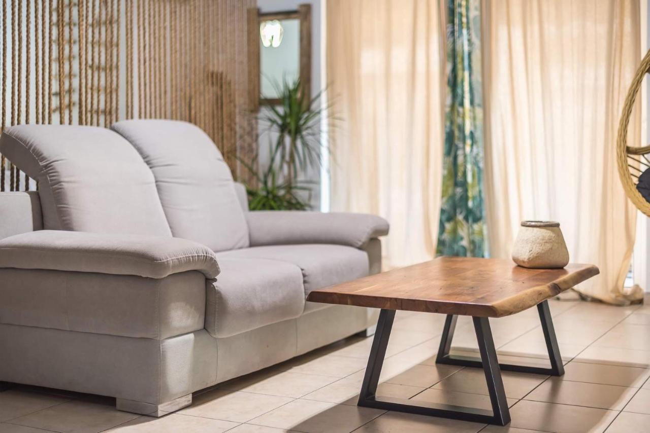 Athenian Home Ngoại thất bức ảnh