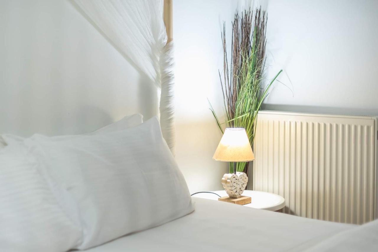 Athenian Home Ngoại thất bức ảnh
